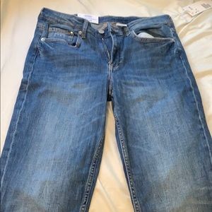 H&M girl friend cut jeans